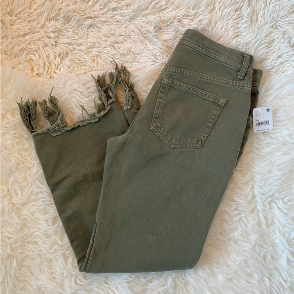 Free People NWT Maggie Mid-Rise Straight-Leg Jeans, size 26 - Picture 4 of 8